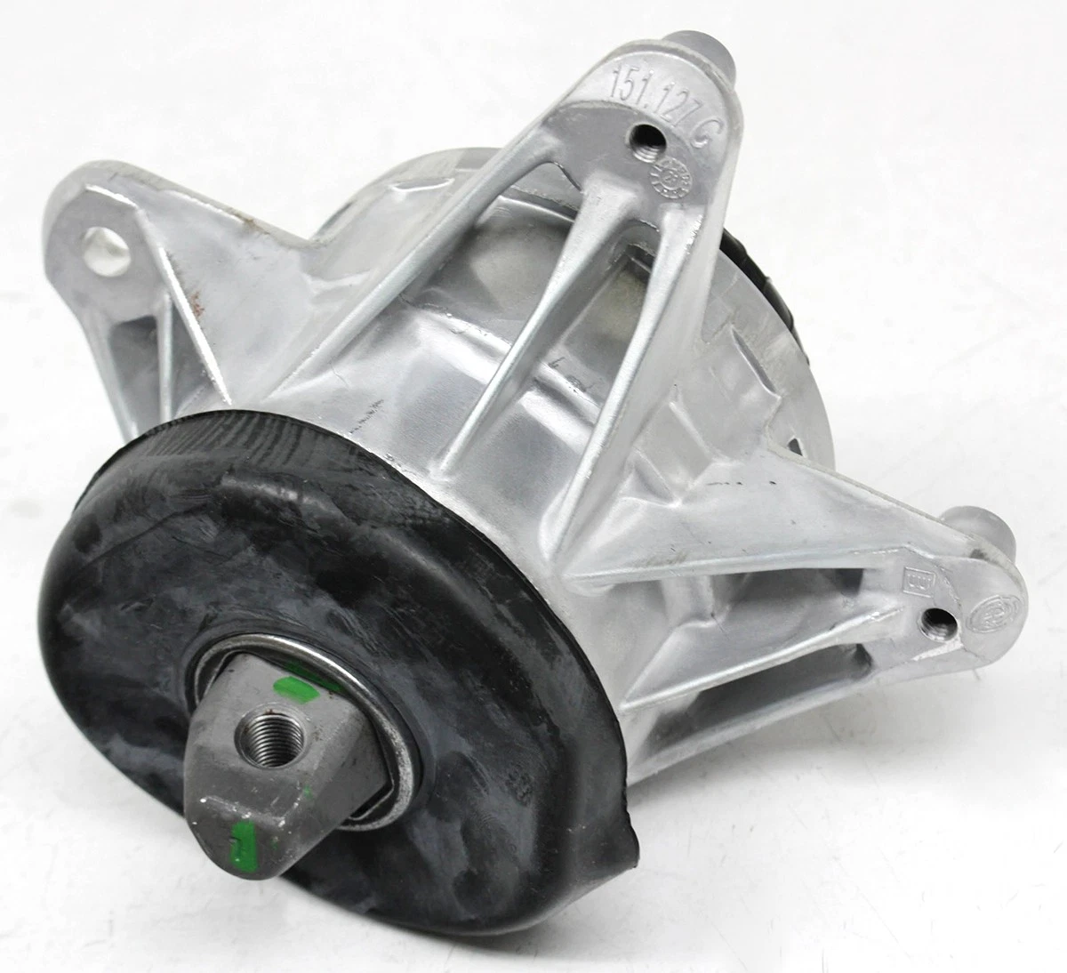 SOPORTE DE MOTOR DERECHO MERCEDES BENZ